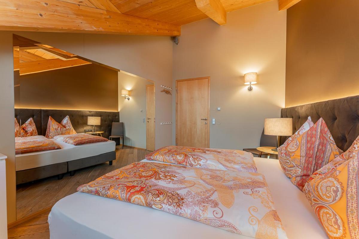 Ski Dome Appartements&Holiday Chalet Kaprun Buitenkant foto