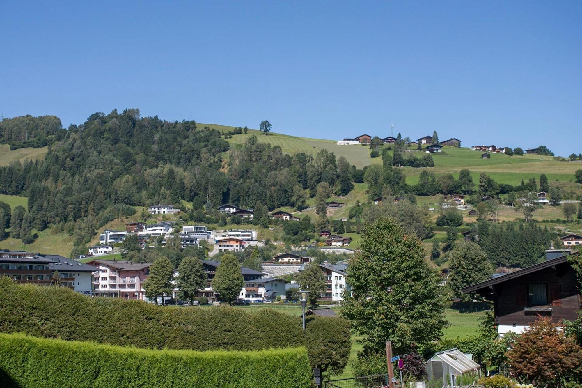 Ski Dome Appartements&Holiday Chalet Kaprun Buitenkant foto
