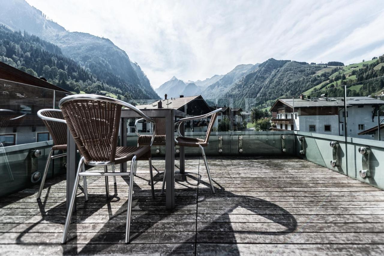 Ski Dome Appartements&Holiday Chalet Kaprun Buitenkant foto