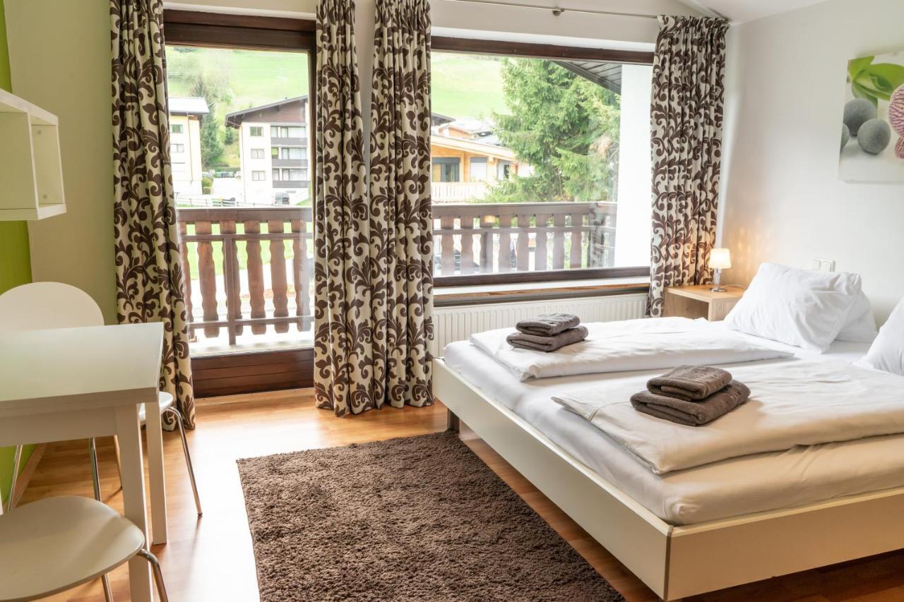 Ski Dome Appartements&Holiday Chalet Kaprun Buitenkant foto